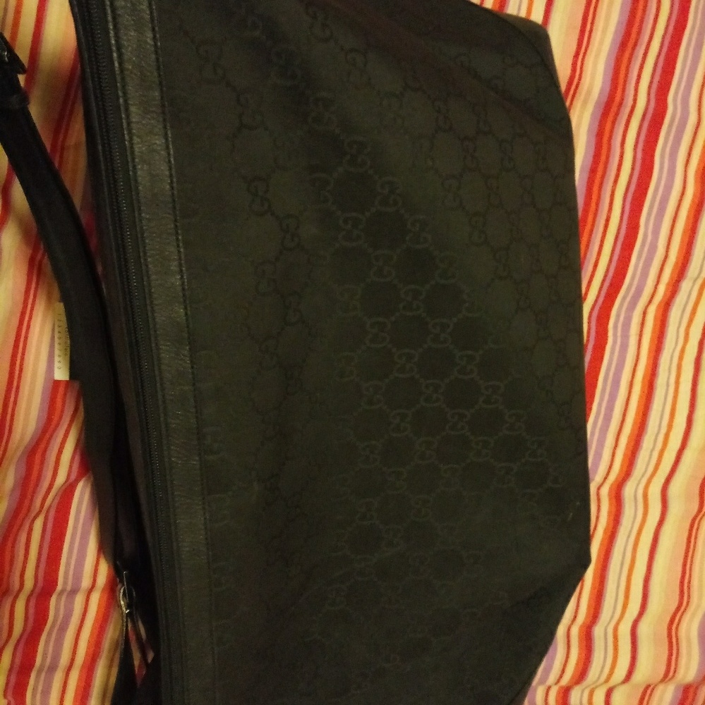 Authentic Gucci Duffle Bag - Picture 4 of 5